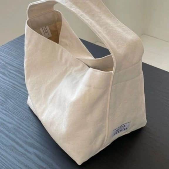 Makeup bag with compartments