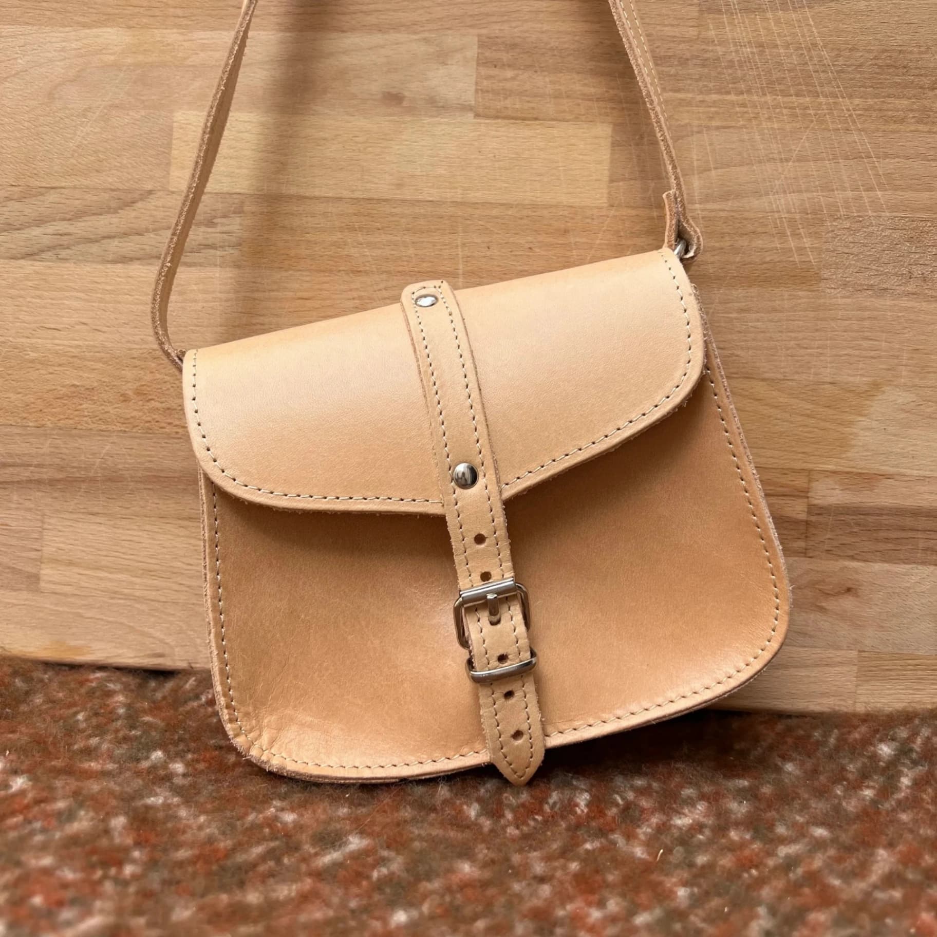 Leather crossbody bags