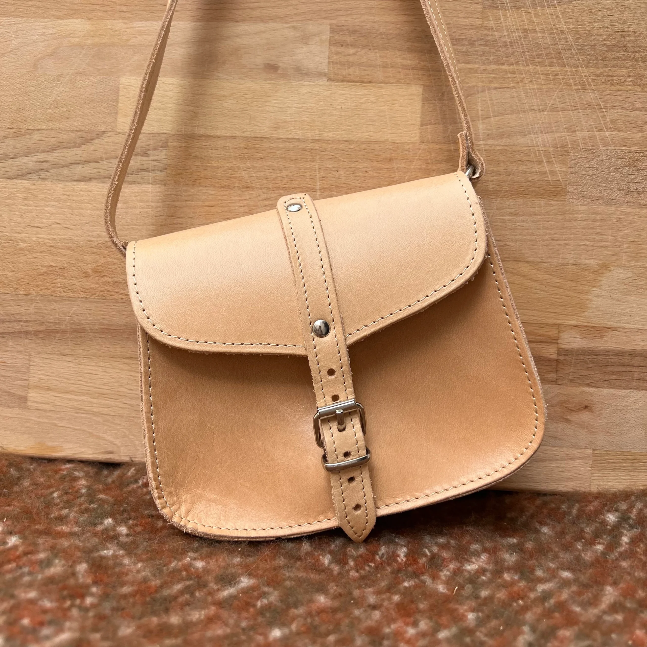 Leather crossbody bags